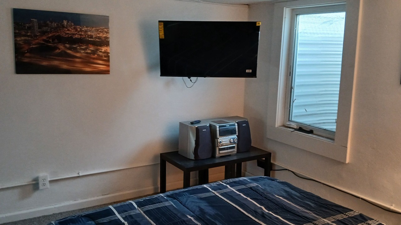 Photo of Bedroom in Englewood
