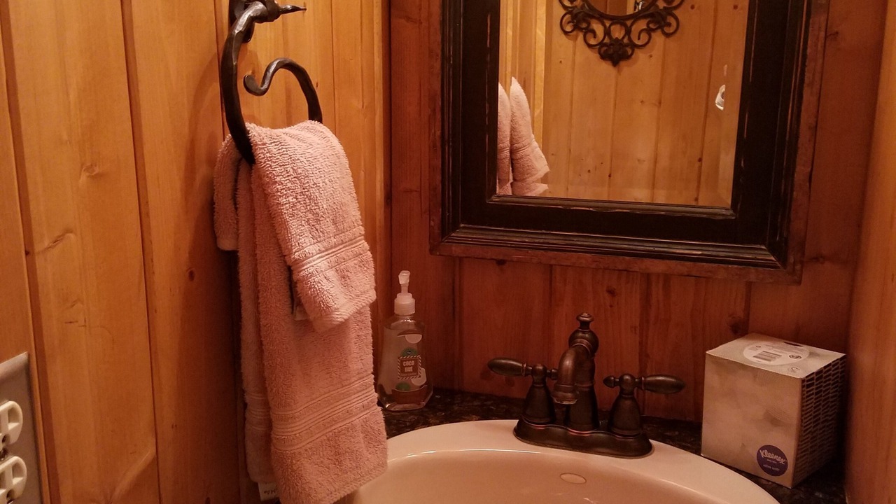 Photo of Bathroom in Highland Meadows