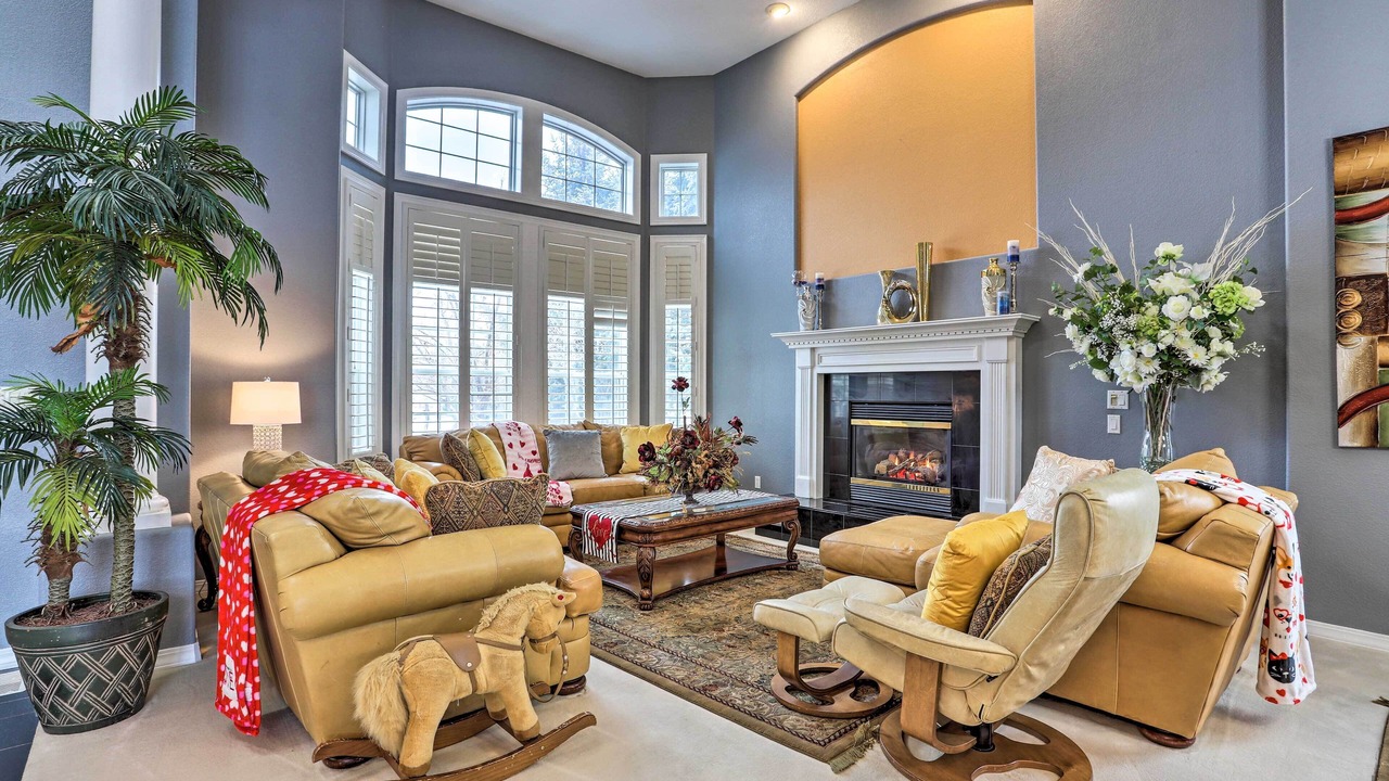 Photo of Livingroom in Lone Tree