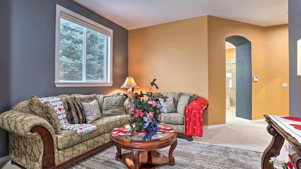 Photo of Livingroom in Lone Tree