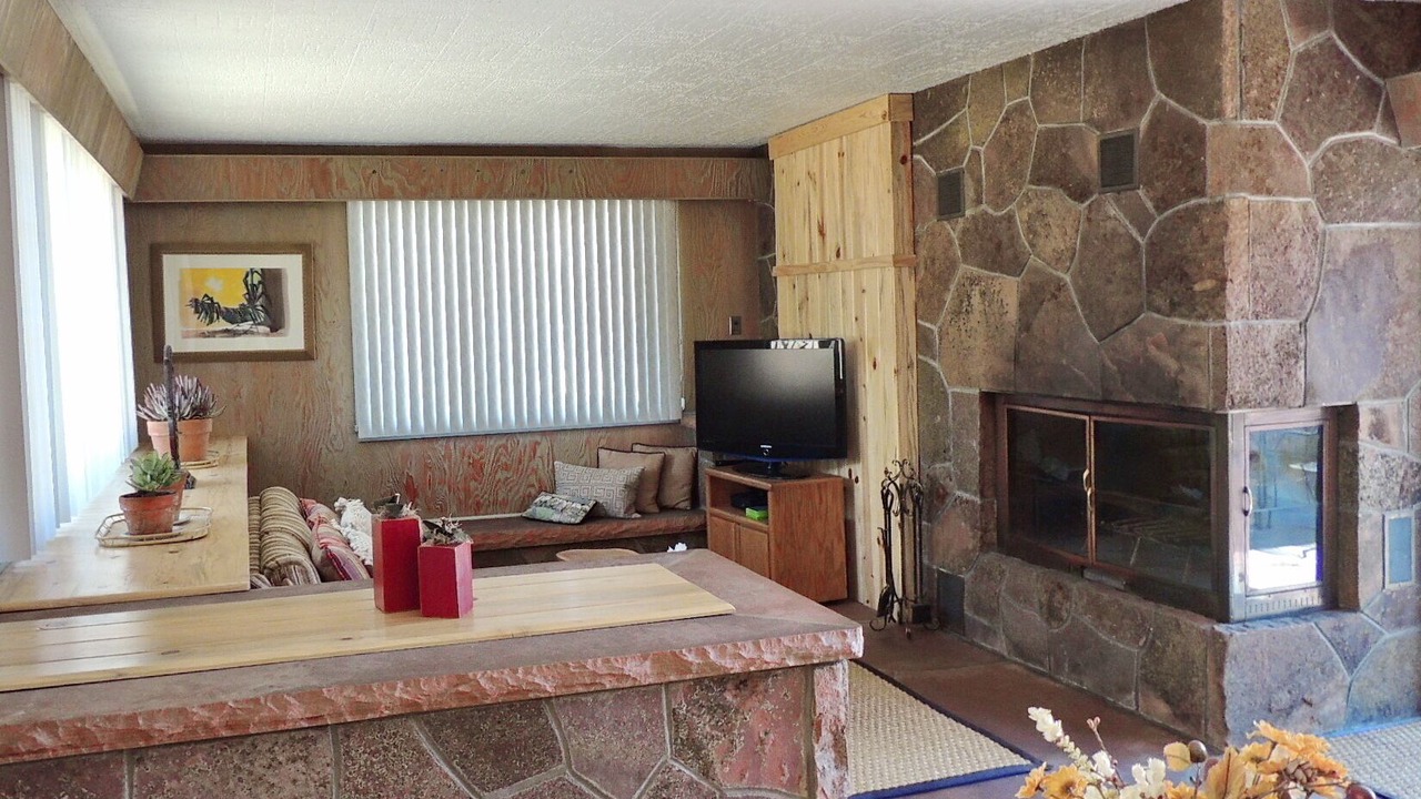 Photo of Livingroom in Estes Park