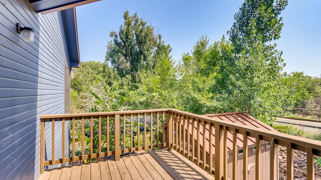 Photo of Outdoor in Lyons