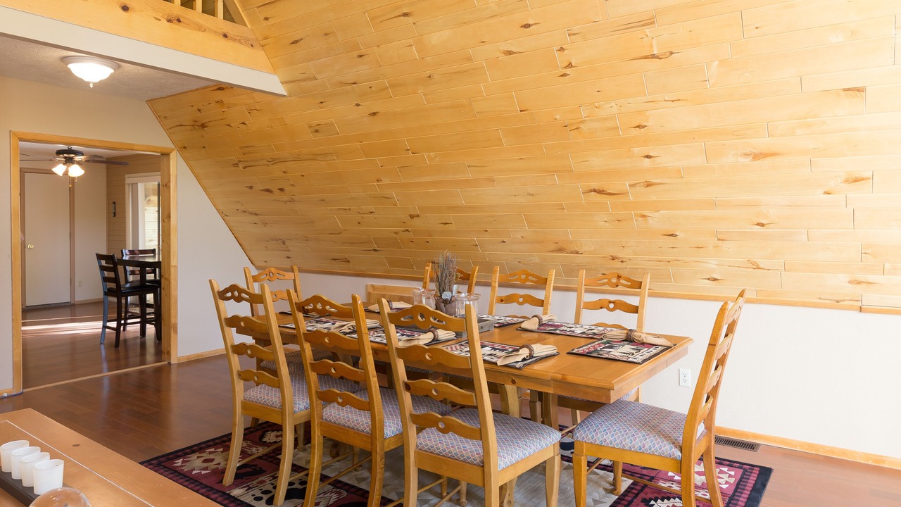Photo of Bedroom in Columbine Lake