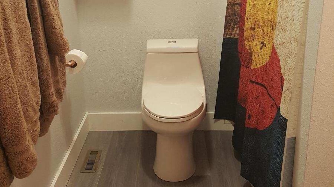 Photo of Bathroom in Columbine Lake