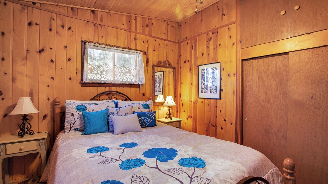 Photo of Bedroom in Woodland Park