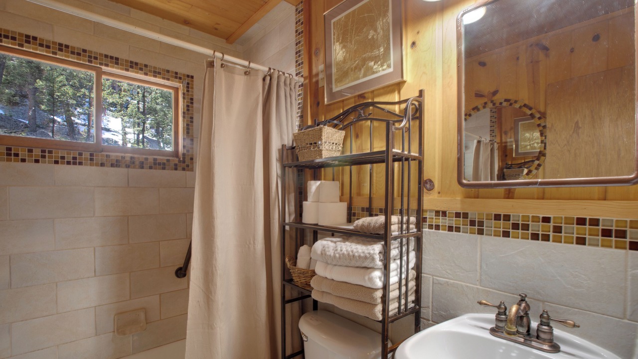 Photo of Bathroom in Woodland Park