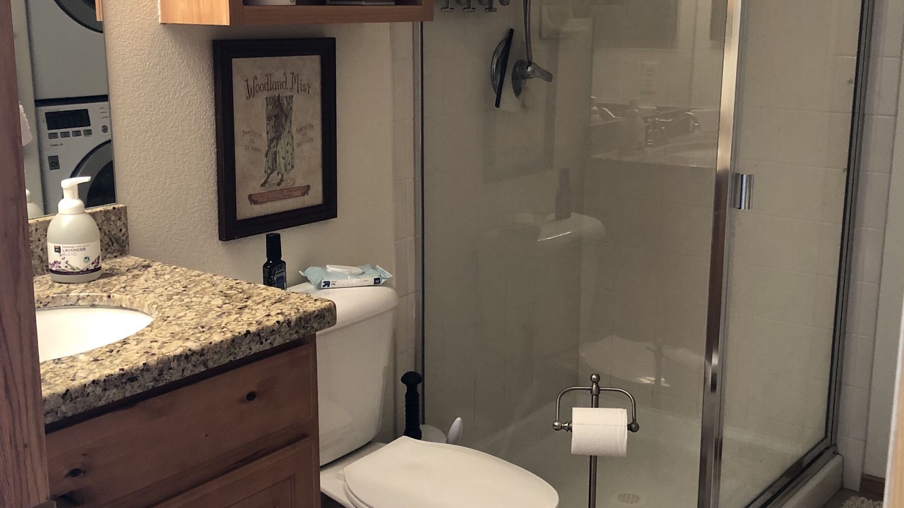 Photo of Bathroom in Wildernest