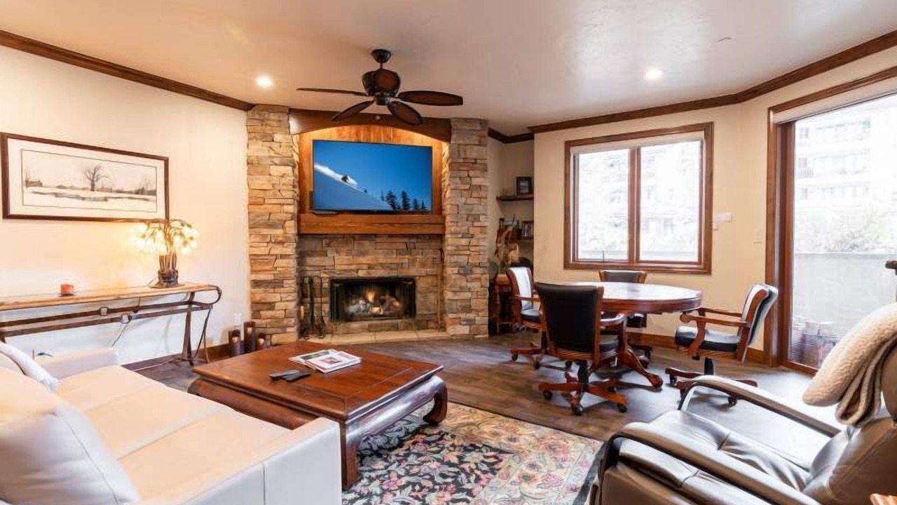 Photo of Livingroom in Beaver Creek