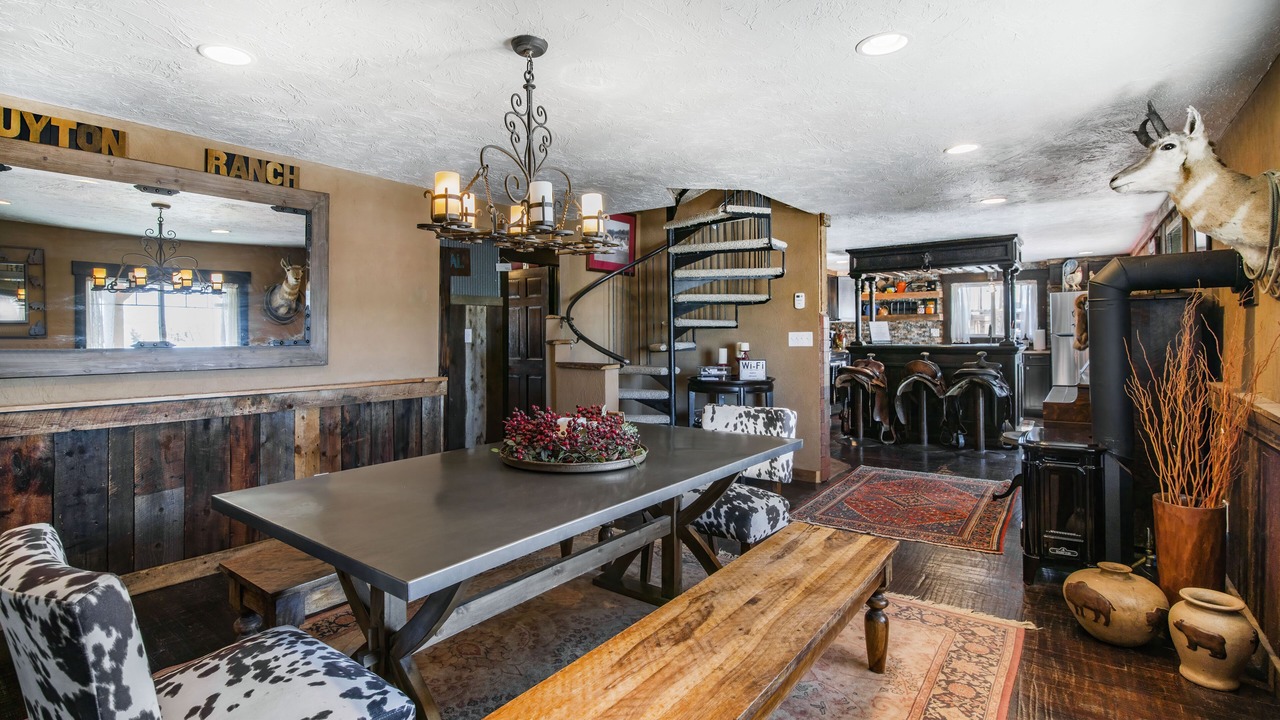 Photo of Livingroom in Jefferson
