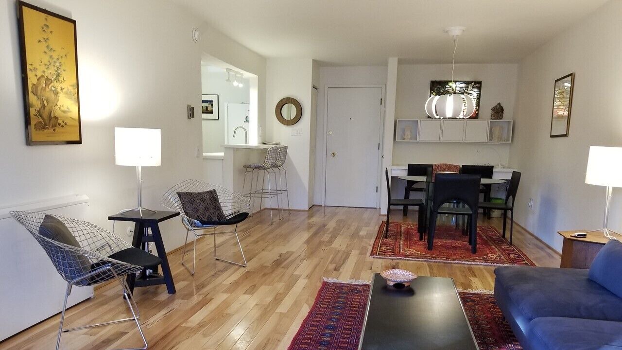 Photo of Livingroom in Whittier