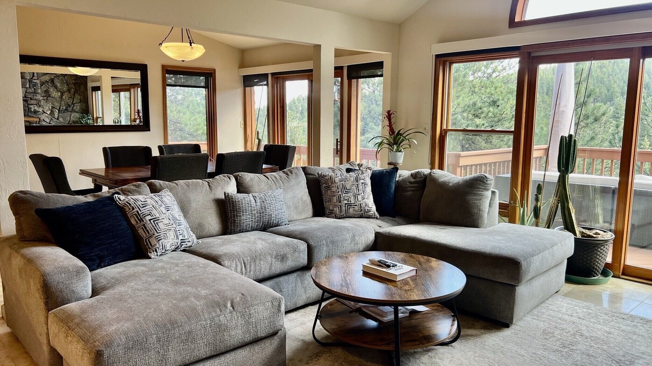 Photo of Livingroom in Pine