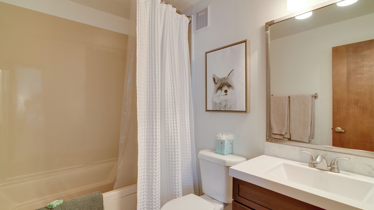 Photo of Bathroom in Silvercreek