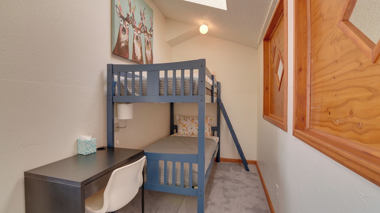 Photo of Bedroom in Silvercreek