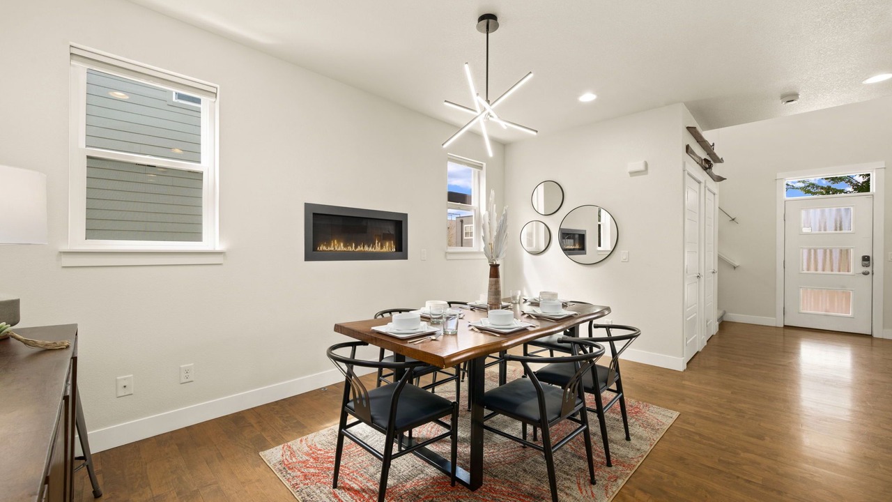 Photo of Livingroom in Old Town North
