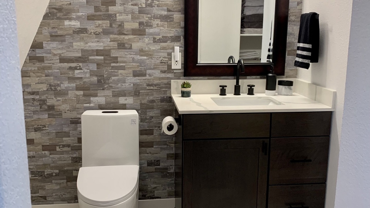 Photo of Bathroom in Monument