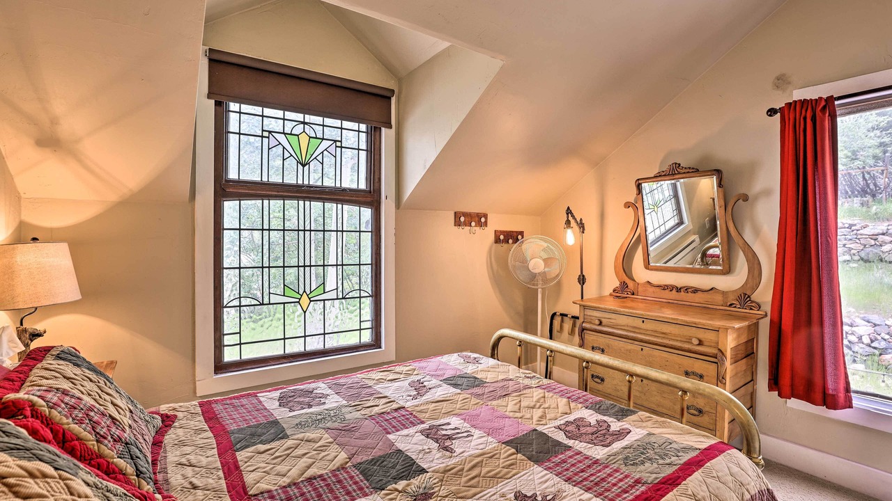 Photo of Bedroom in Historic District