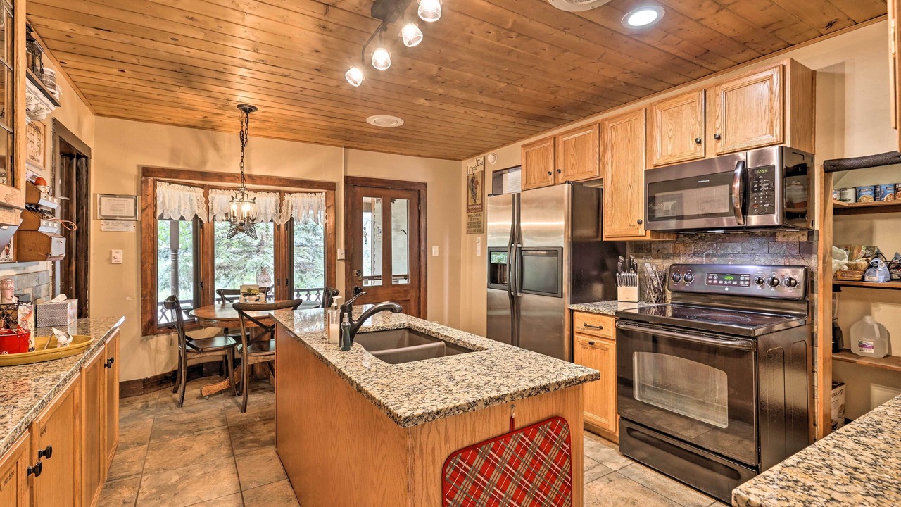 Photo of Kitchen in Historic District