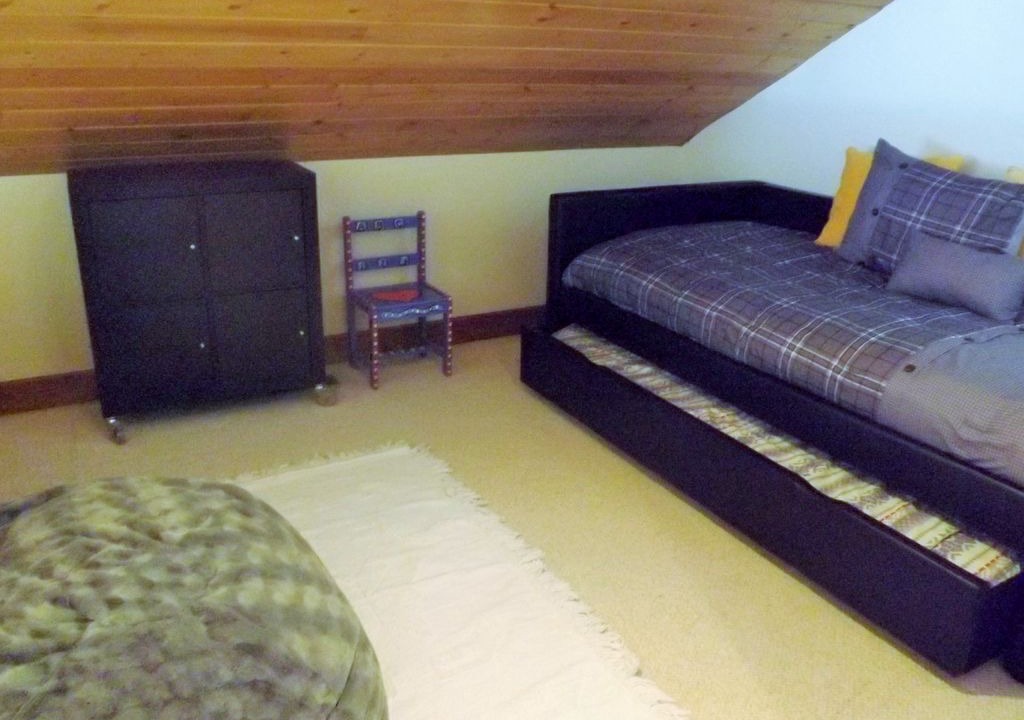 Photo of Bedroom in Highland Meadows