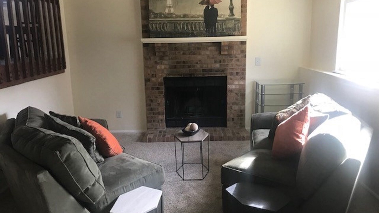 Photo of Livingroom in Northridge