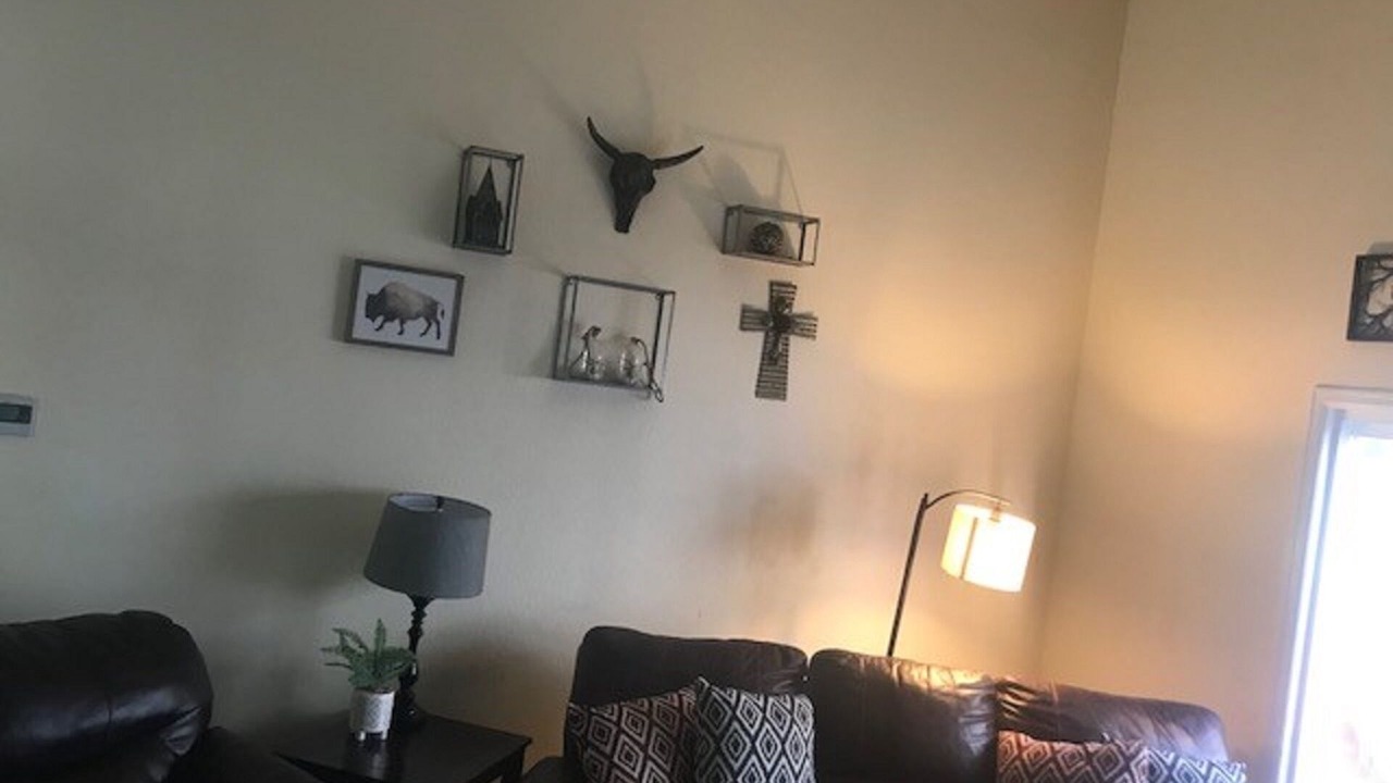 Photo of Livingroom in Northridge