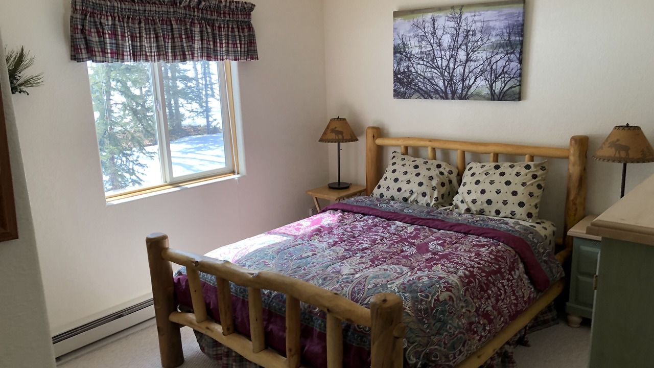 Photo of Bedroom in Indian Mountain