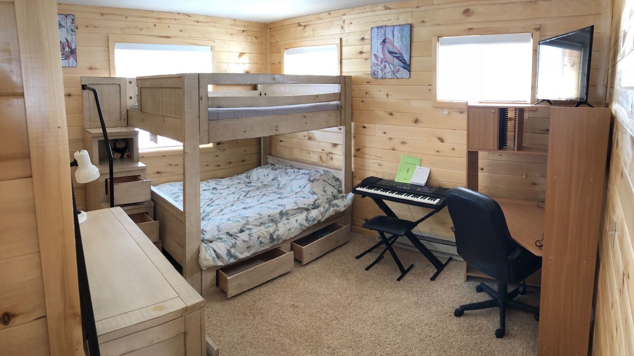 Photo of Bedroom in Indian Mountain