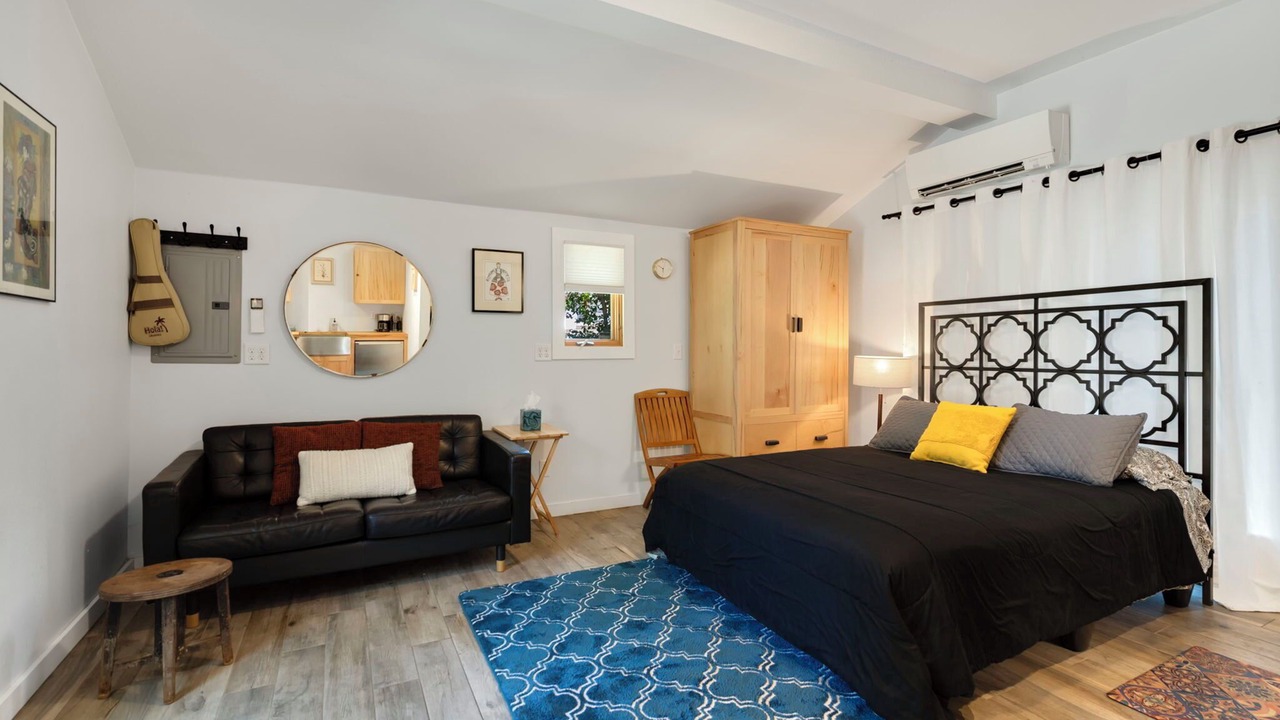 Photo of Bedroom in Martinez Park