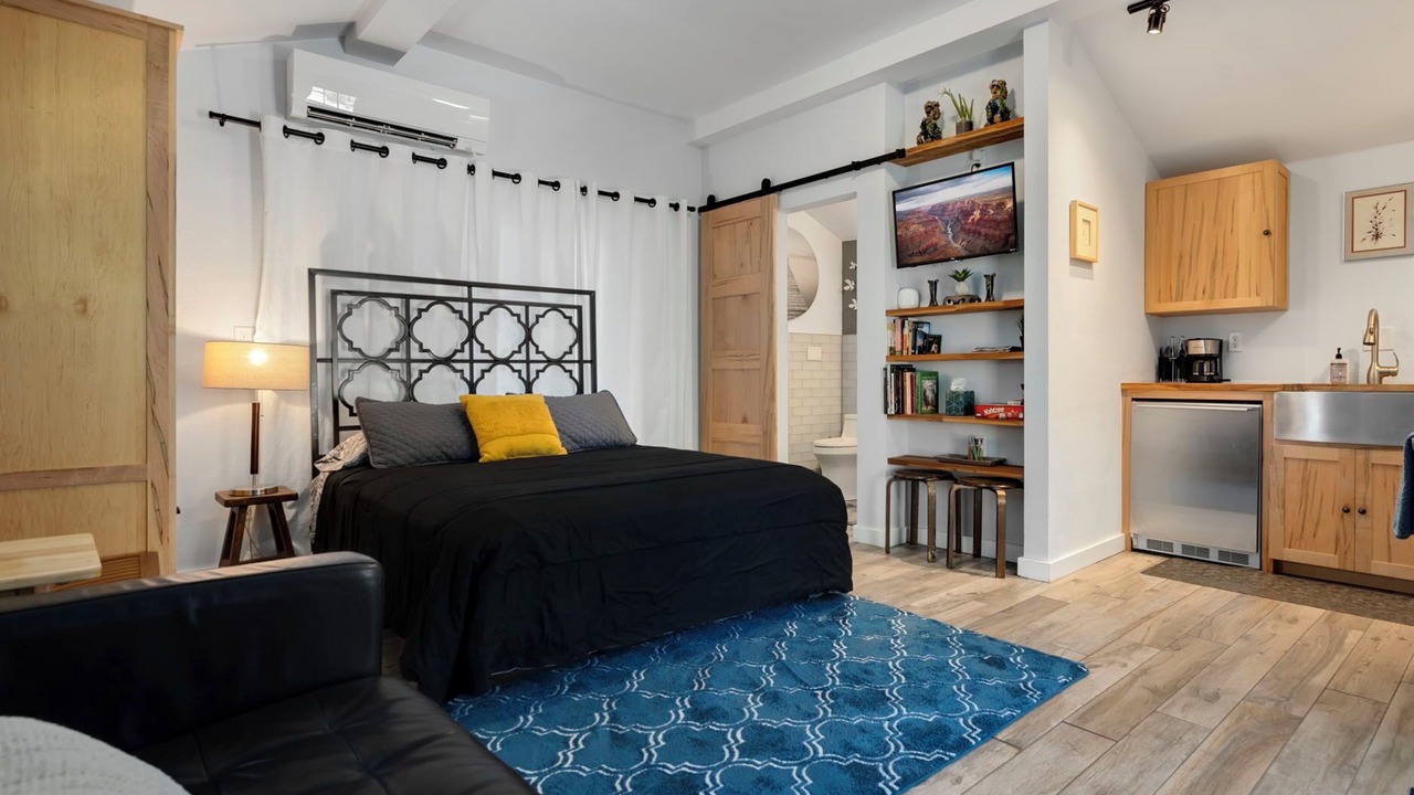 Photo of Bedroom in Martinez Park