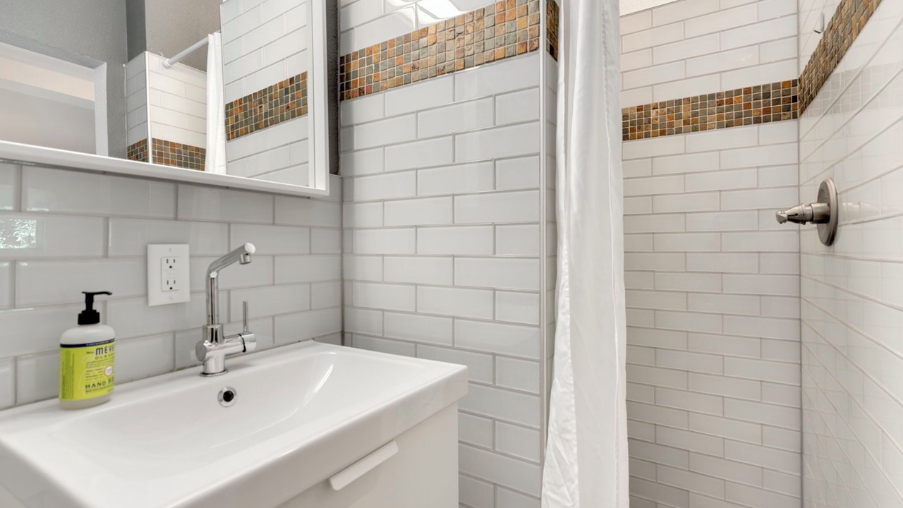 Photo of Bathroom in Martinez Park