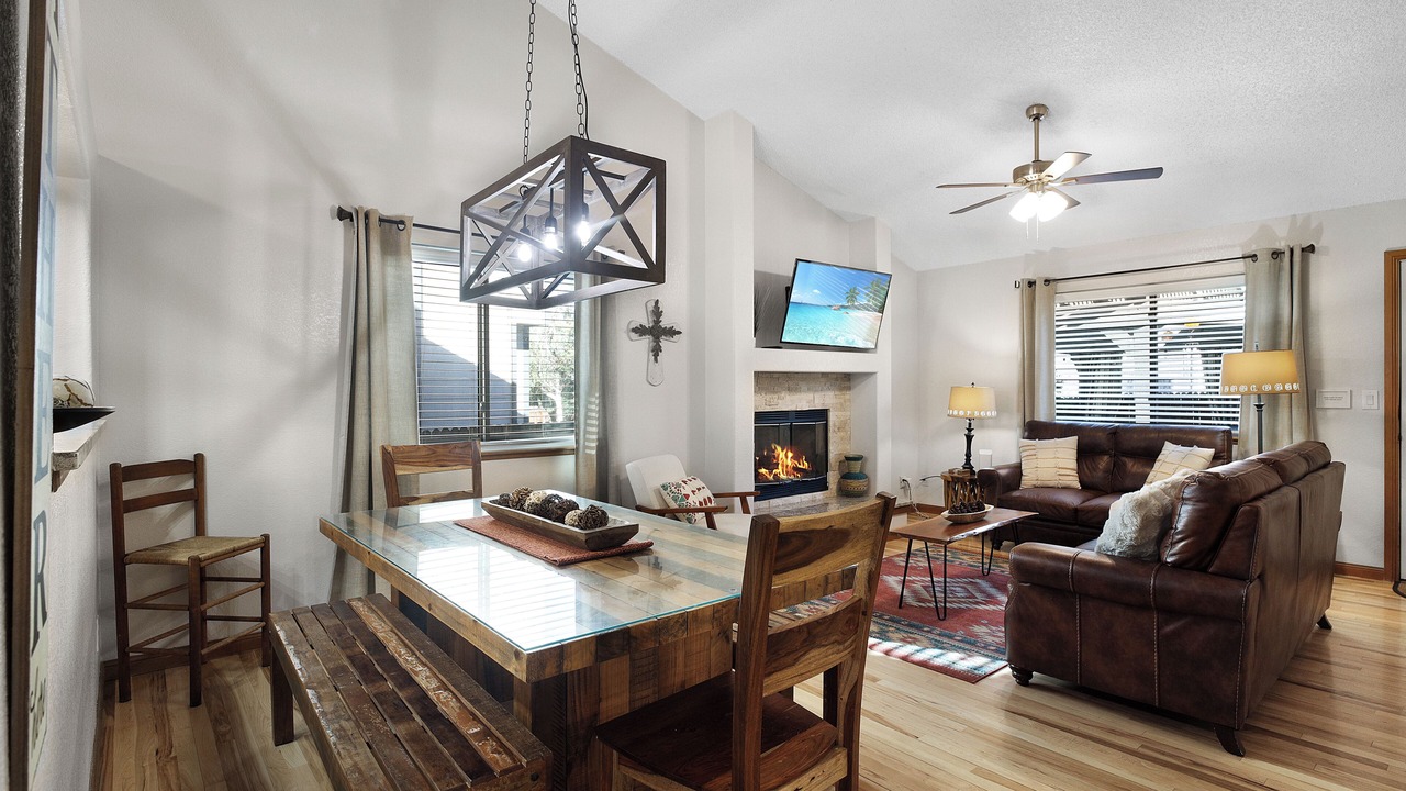 Photo of Livingroom in Northeast Colorado Springs