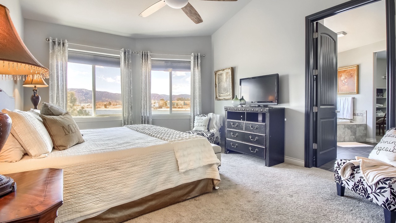 Photo of Bedroom in Monument