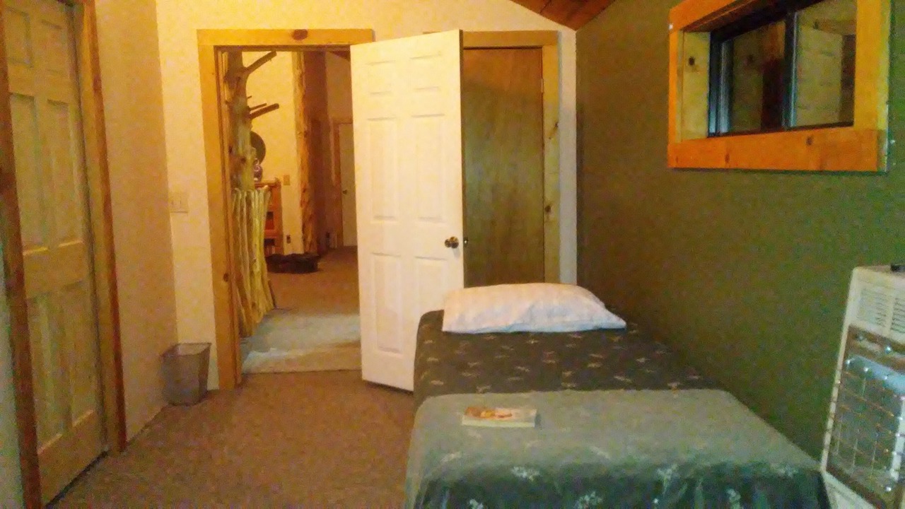 Photo of Bedroom in Hesperus