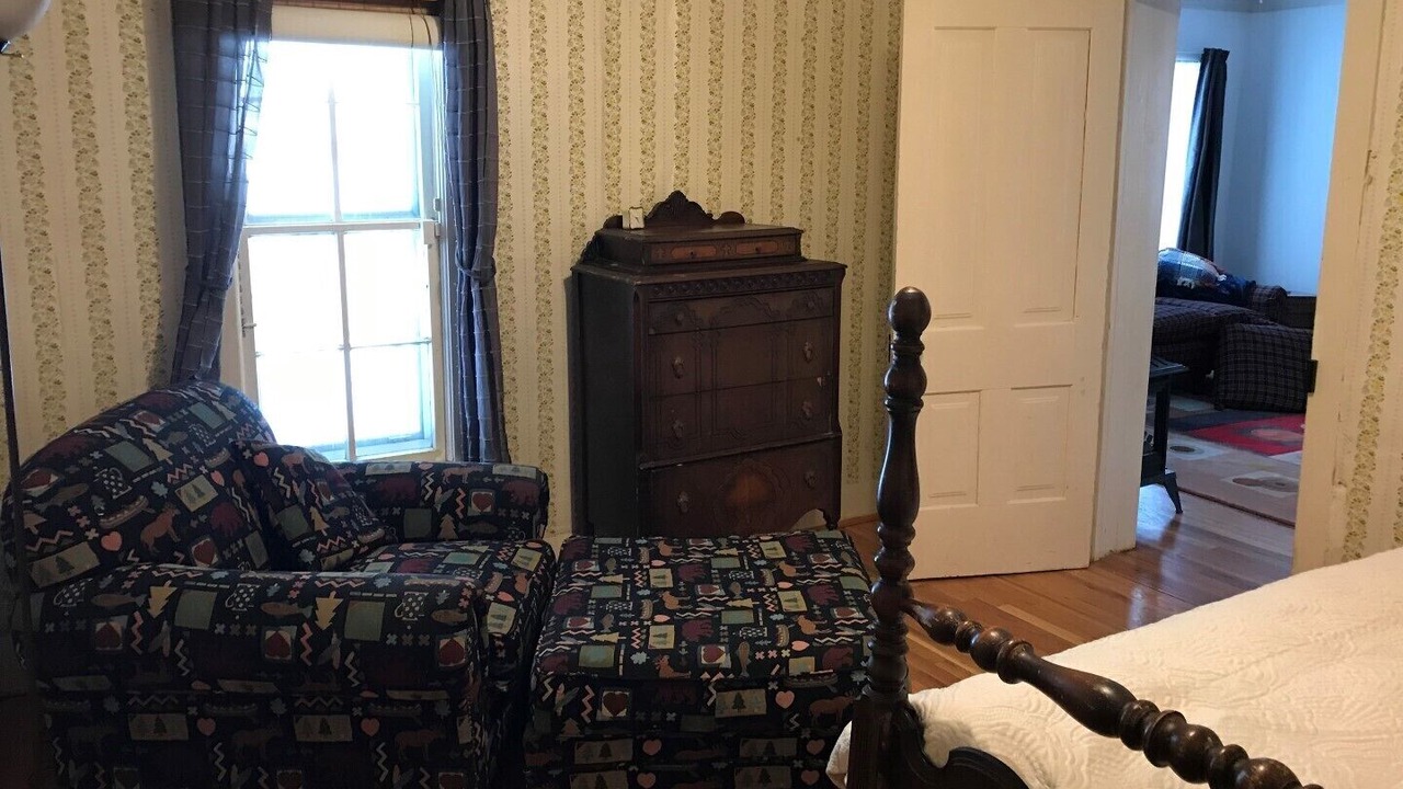 Photo of Bedroom in Historic District