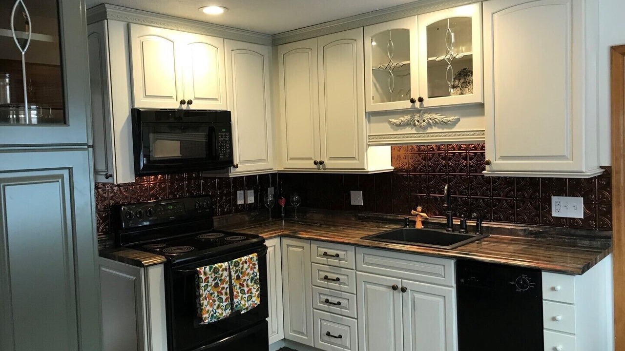 Photo of Kitchen in Historic District