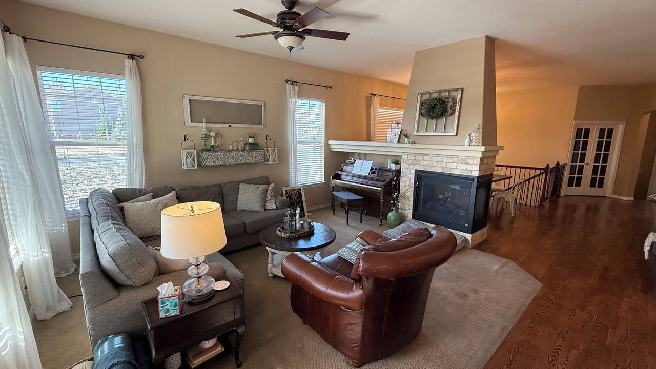 Photo of Livingroom in Erie