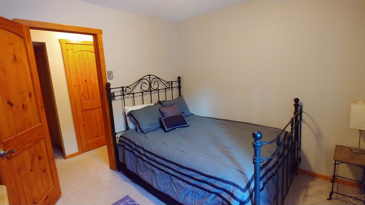 Photo of Bedroom in Mountain House