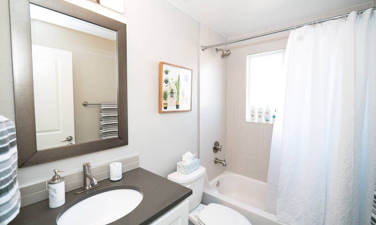 Photo of Bathroom in West Colfax