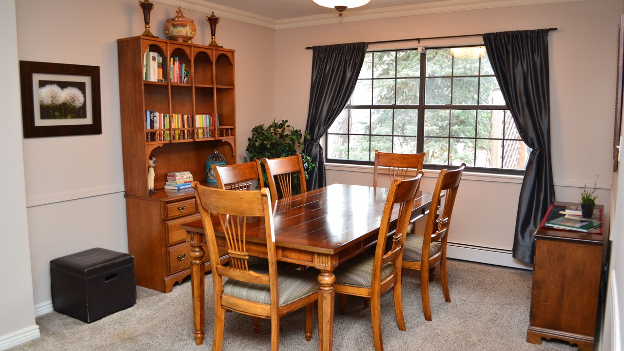 Photo of Livingroom in Broadmoor