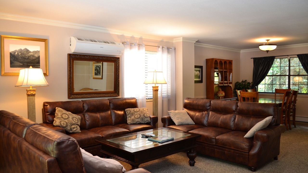 Photo of Bedroom in Broadmoor