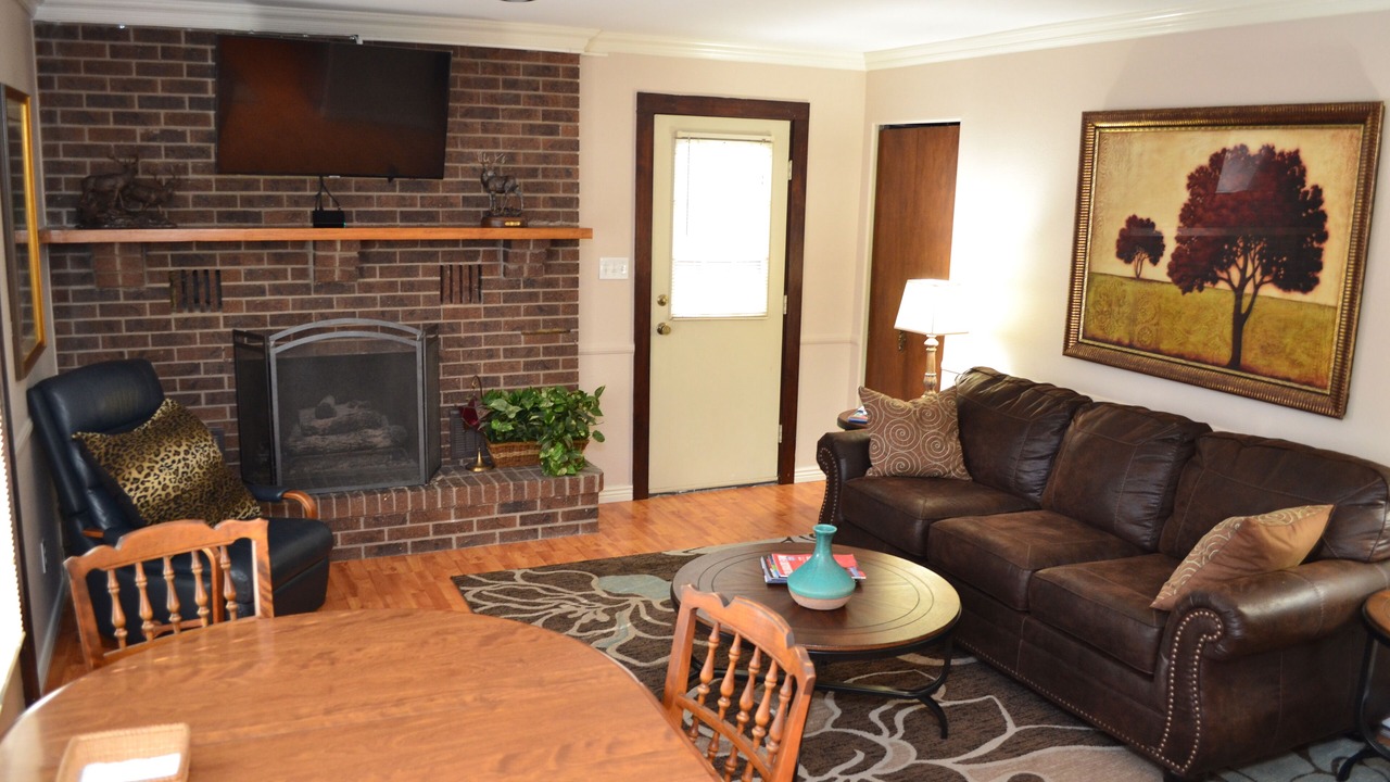 Photo of Livingroom in Broadmoor