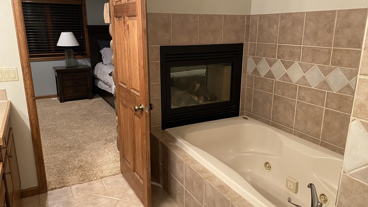Photo of Bathroom in Aspen Brook
