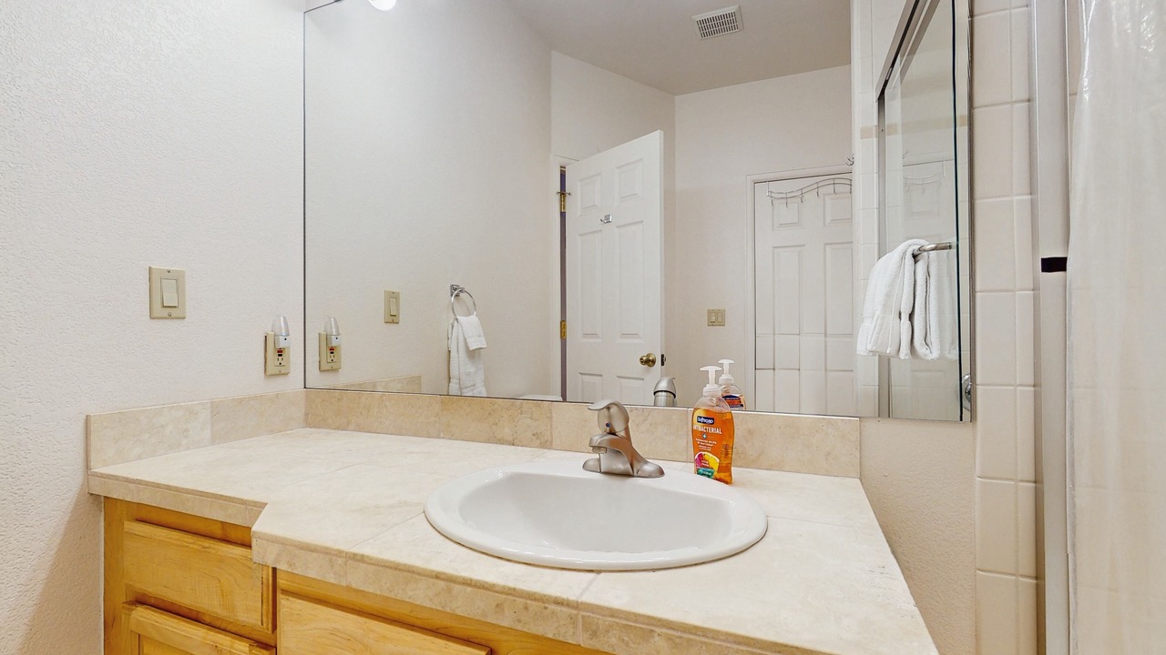 Photo of Bathroom in Basalt