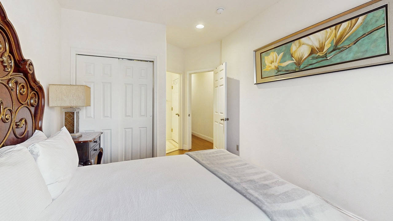Photo of Bedroom in Basalt