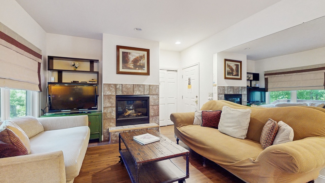 Photo of Livingroom in Basalt