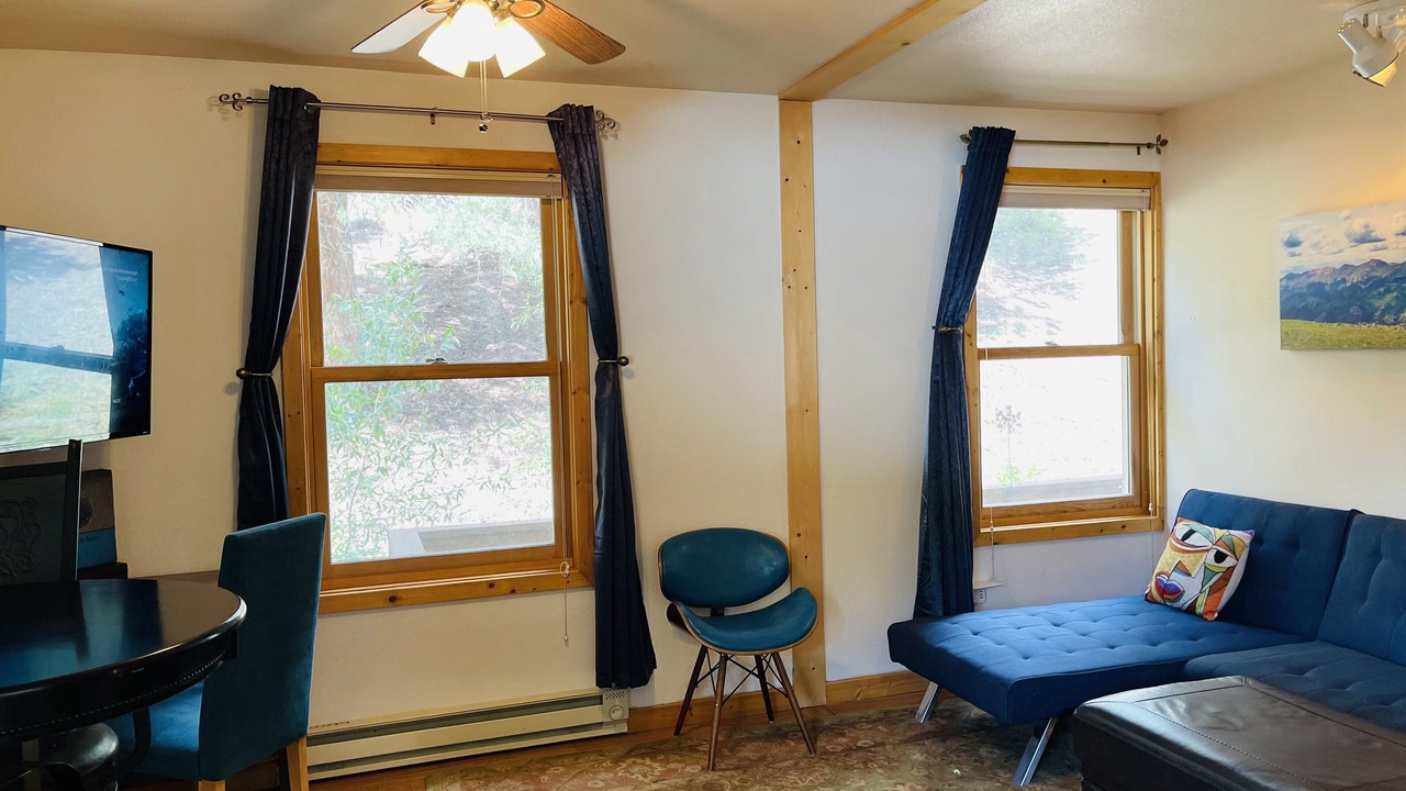 Photo of Livingroom in Lake City