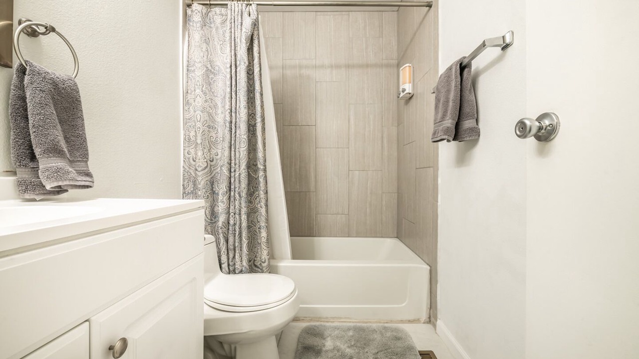 Photo of Bathroom in Security-Widefield