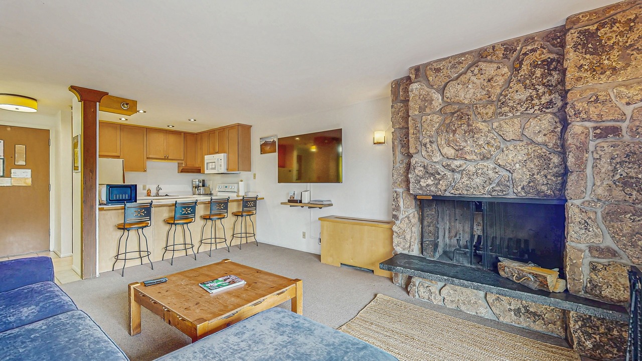 Photo of Livingroom in Snowmass Village