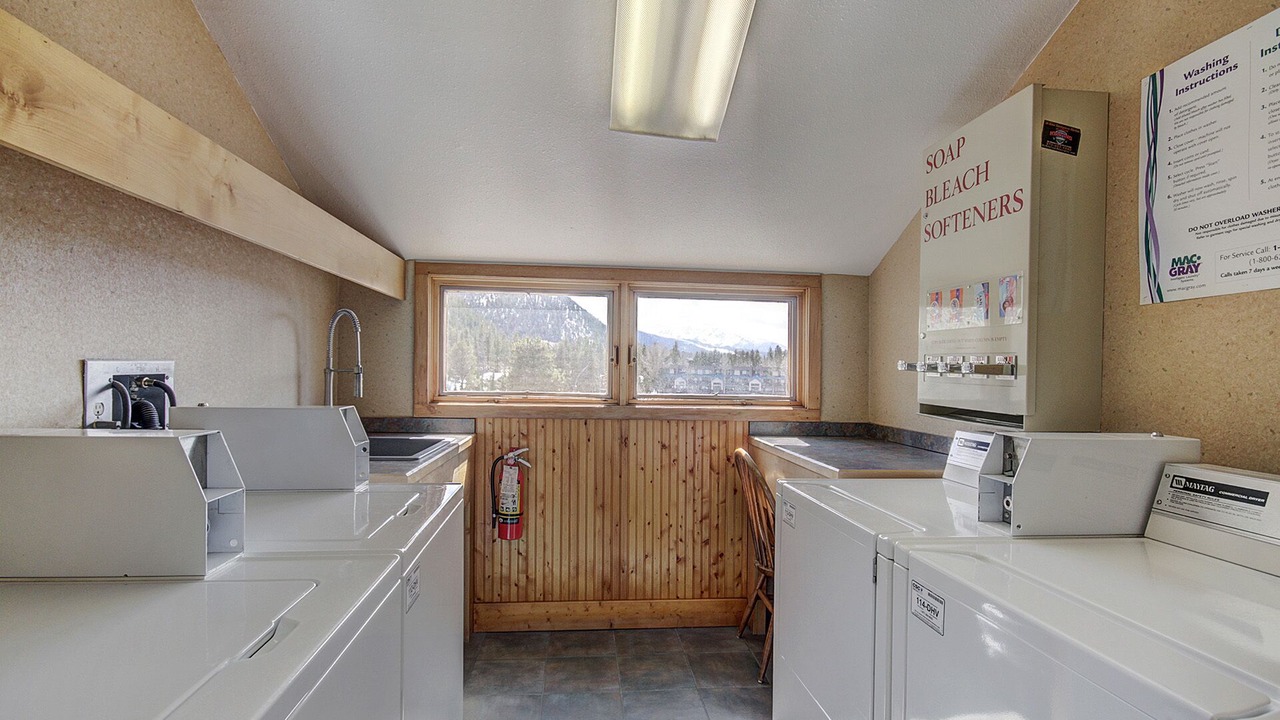 Photo of Bedroom in Lakeside Village