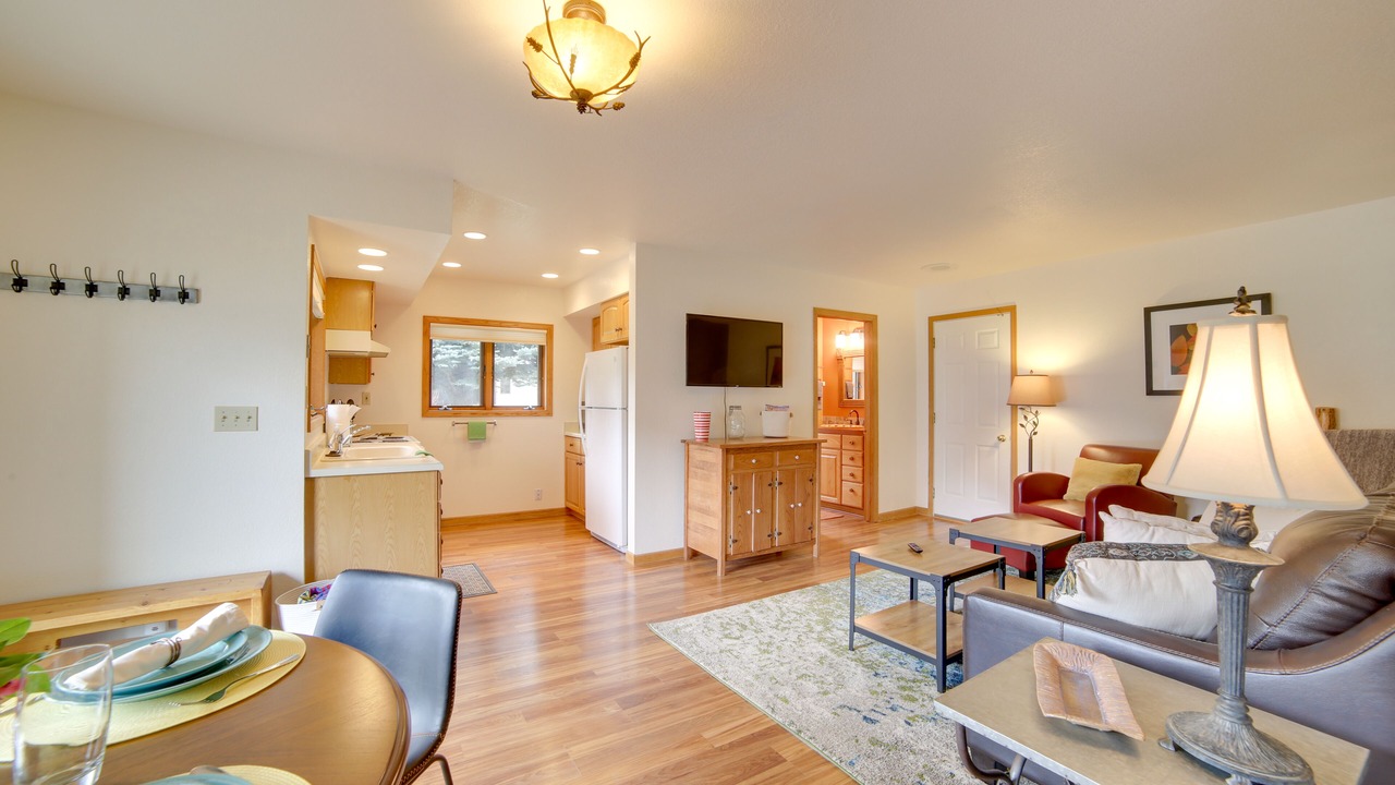 Photo of Livingroom in Idlewild Estates