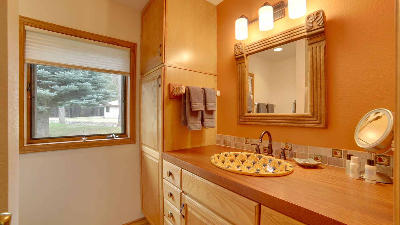 Photo of Bathroom in Idlewild Estates